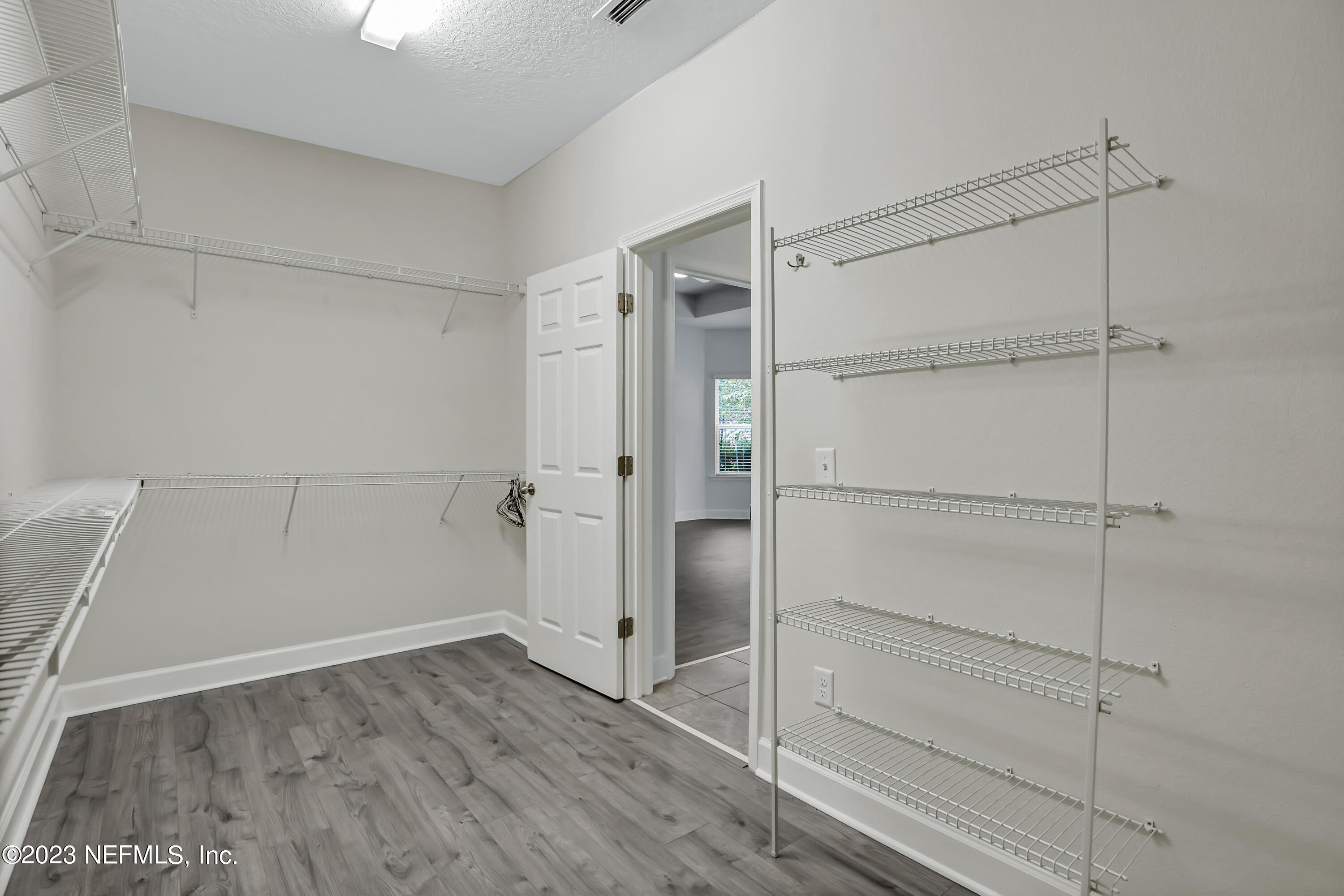 3590 Crossview Drive Jacksonville, FL 32224 - Photo 23 of 36 573A6681