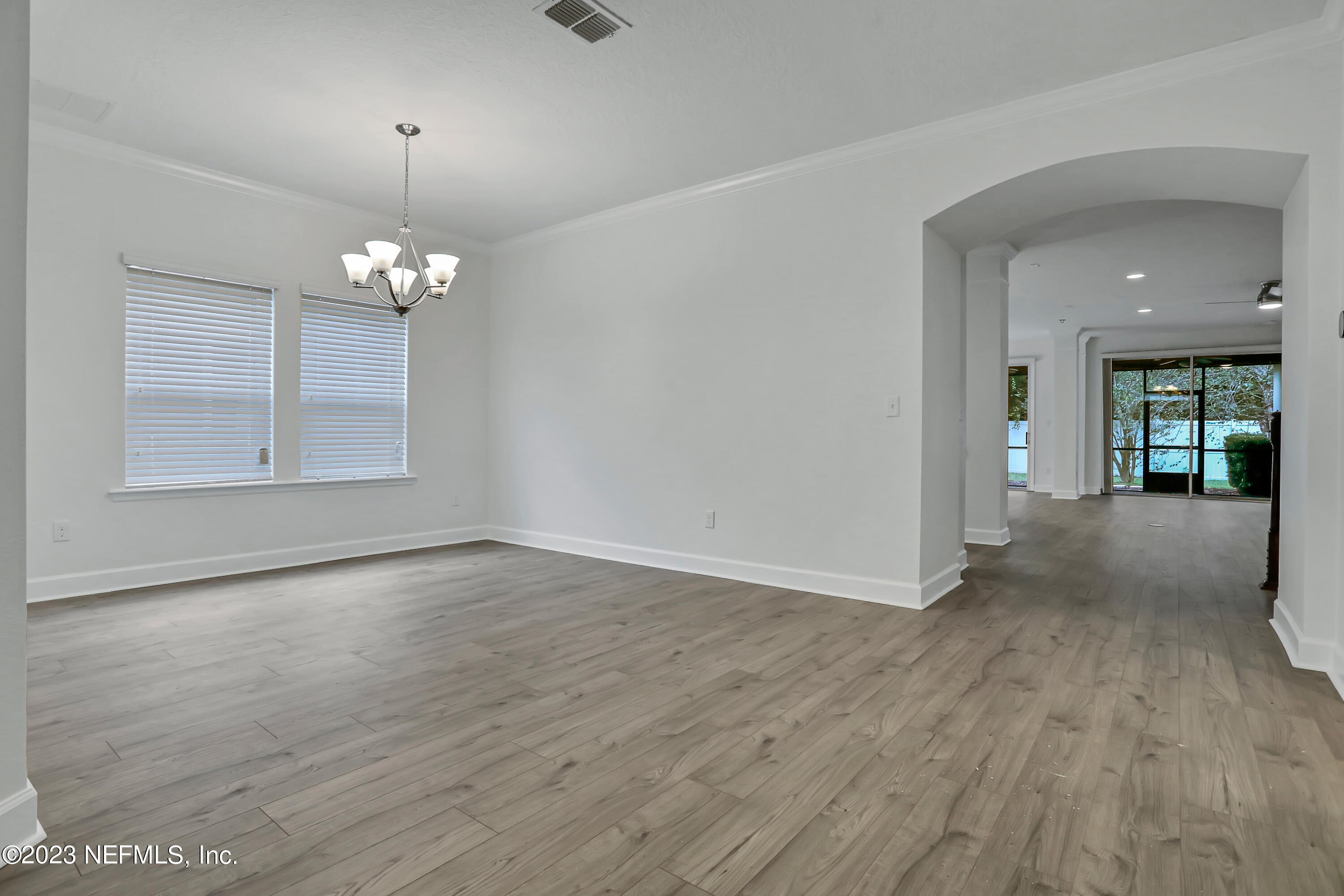 3590 Crossview Drive Jacksonville, FL 32224 - Photo 5 of 36 573A6606