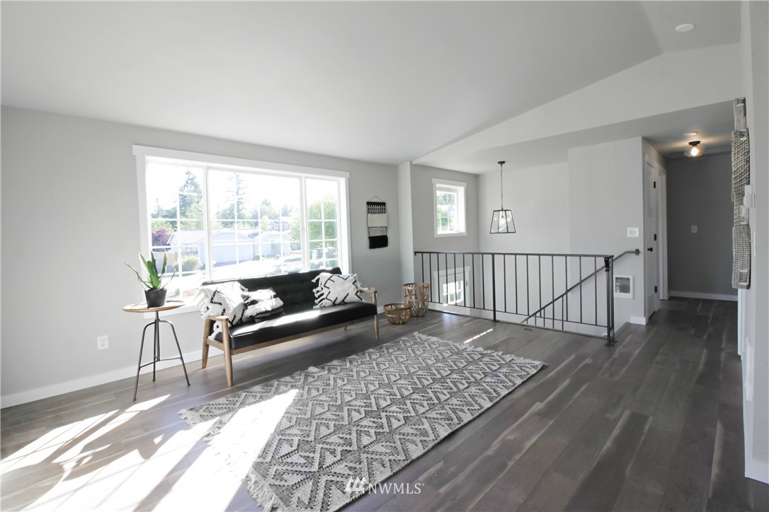 7309 East Raintree Lane Port Orchard, WA 98366 - Photo 5 of 17 Gallery Image 5