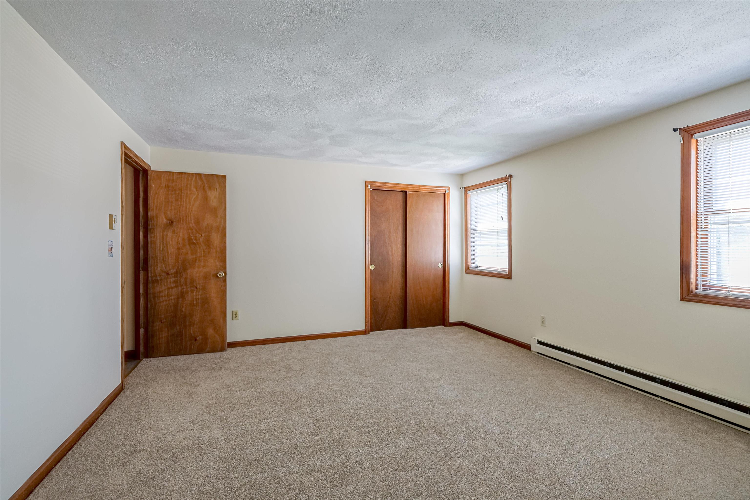 38 Stonegate Lane Derry, NH 03038 - Photo 24 of 42