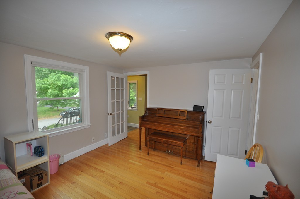 92 Higgins Road Framingham, MA 01701 - Photo 17 of 29 Gallery Image 17
