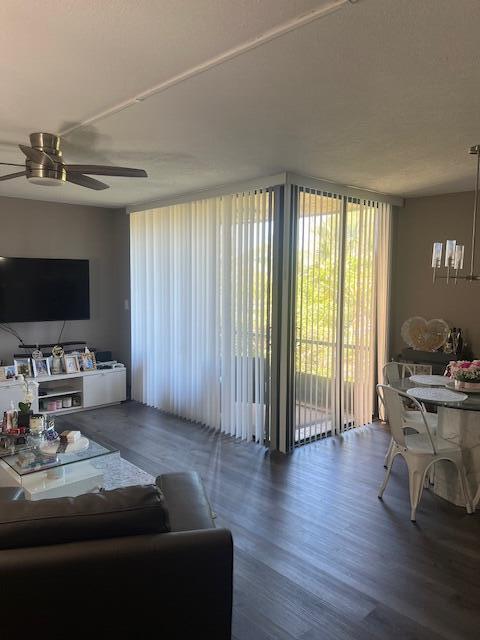 955 Dotterel Road, Unit 2111 Delray Beach, FL 33444 - Photo 12 of 22 PATIO SLIDERS