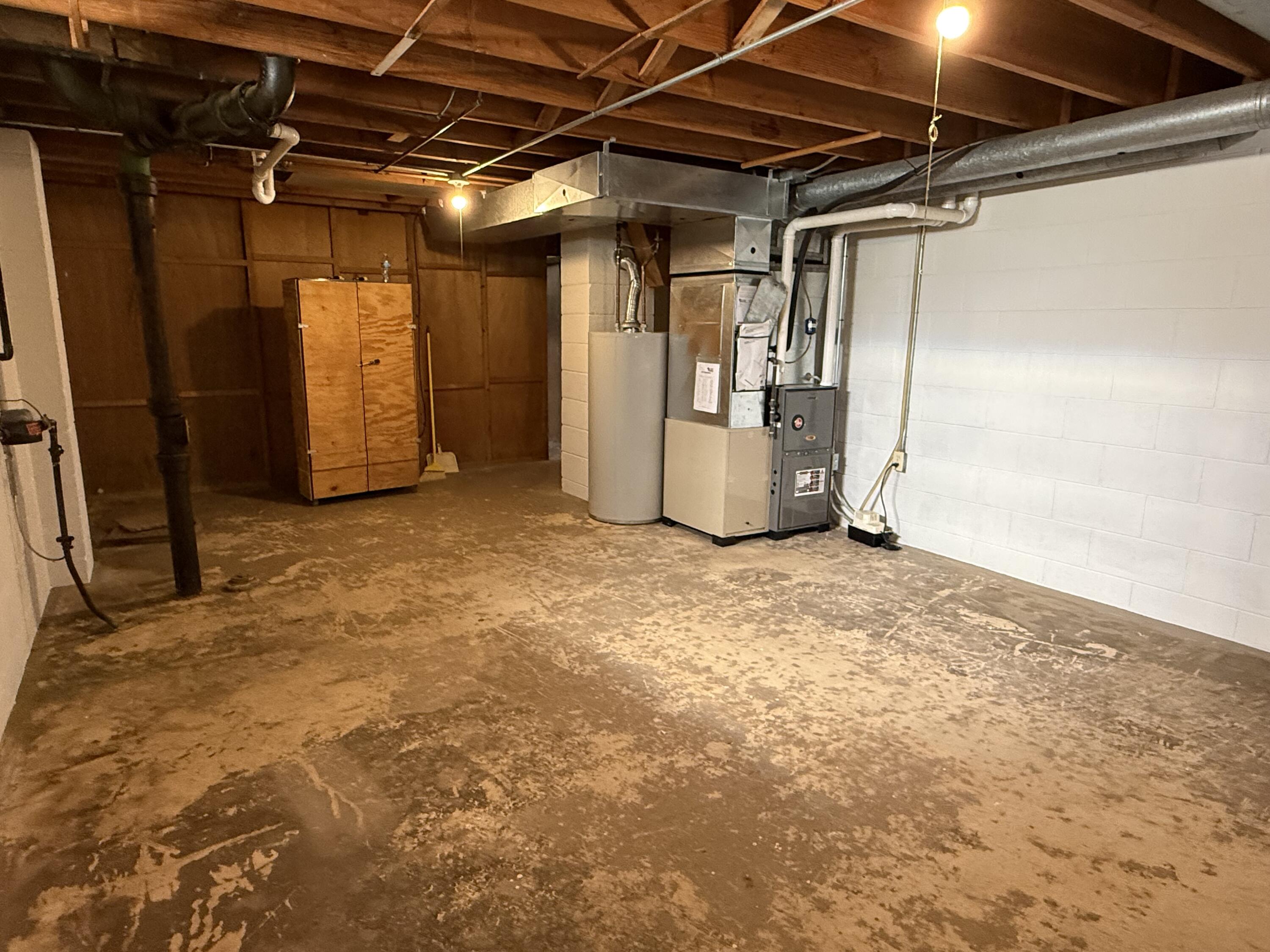 1706 George Street Manitowoc, WI 54220 - Photo 21 of 24 22 mechanical room