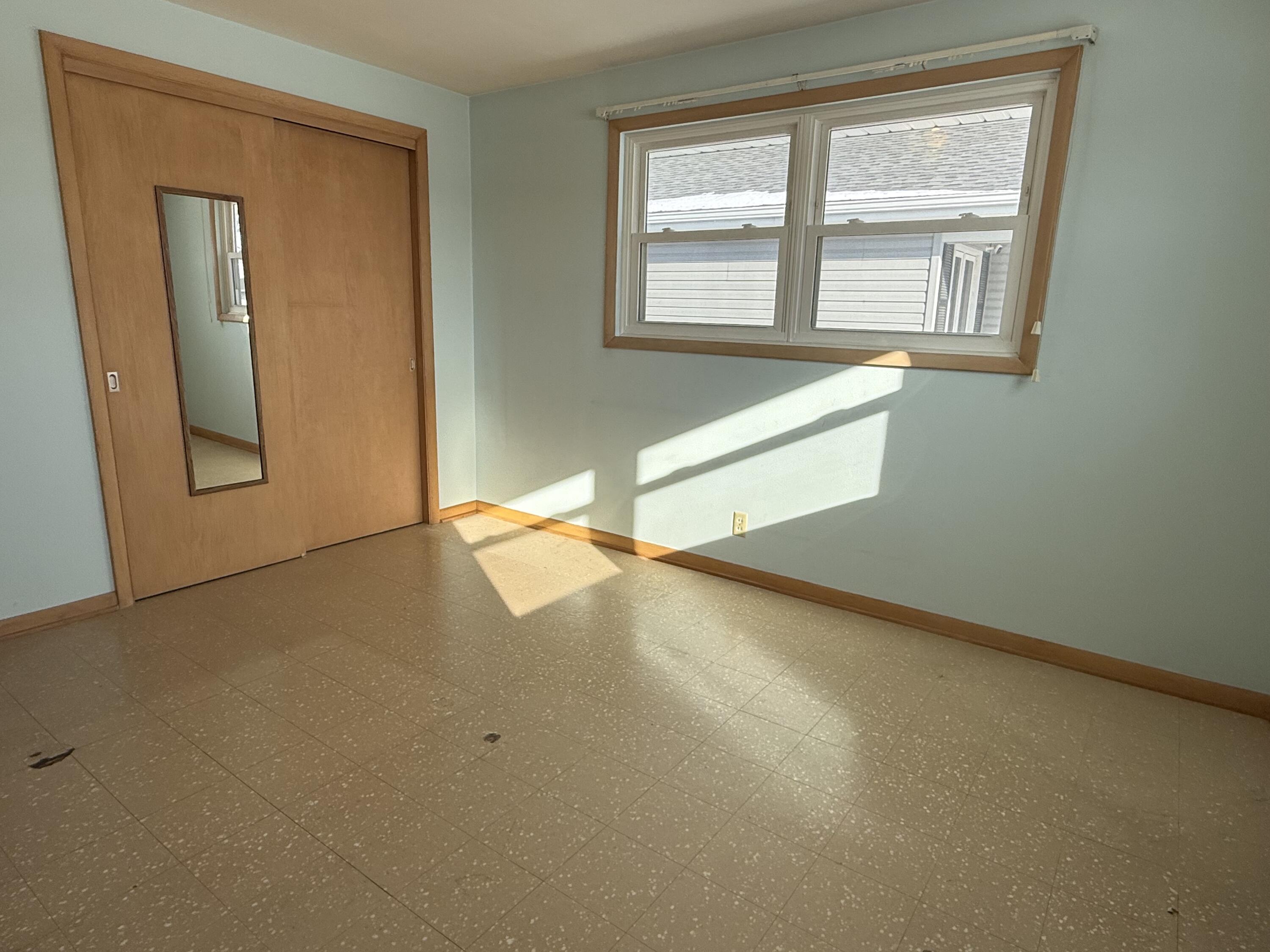 1706 George Street Manitowoc, WI 54220 - Photo 8 of 24 9 bedroom 1 closet