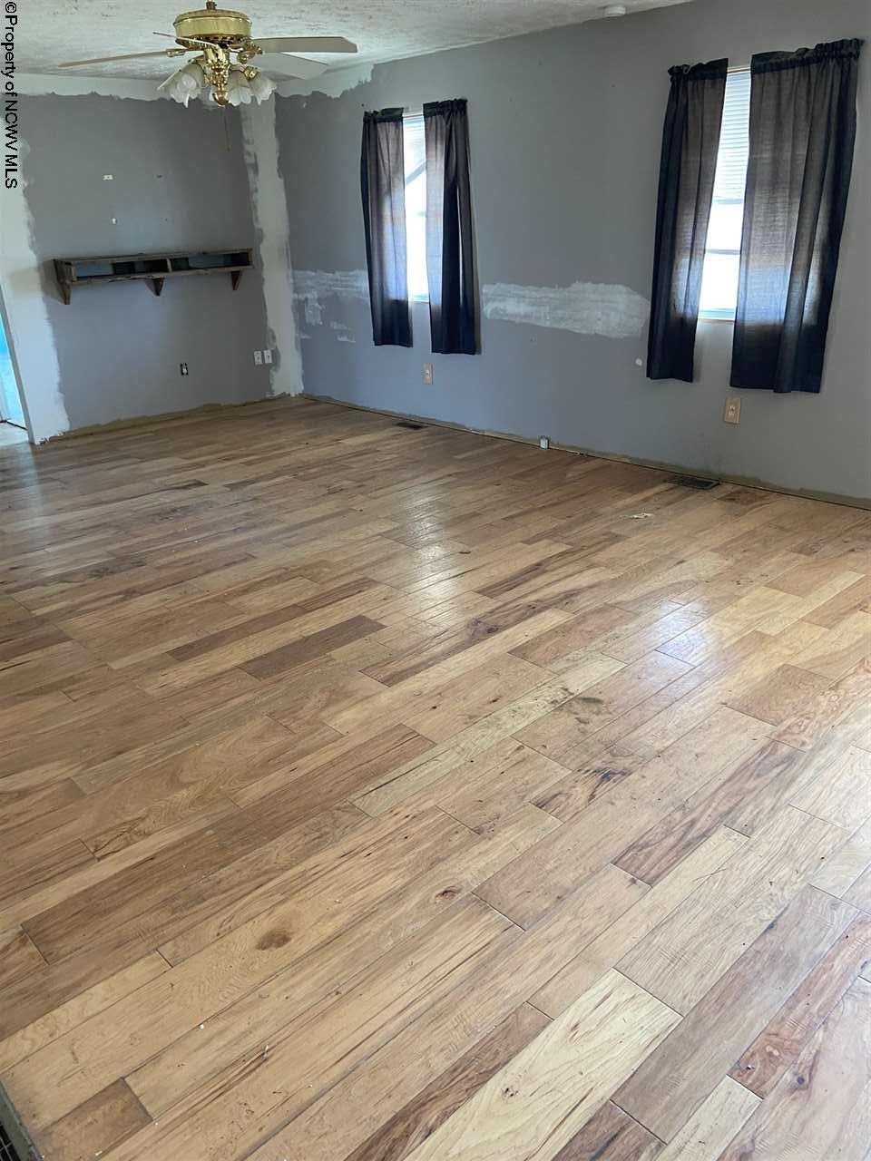 636 Alpine Drive Ivydale, WV 25113 - Photo 6 of 21 Gallery Image 6