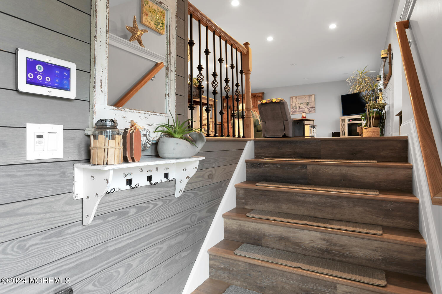 553 E Road Middletown, NJ 07718 - Photo 11 of 51 553 E Rd Middletown Township-large-010-0