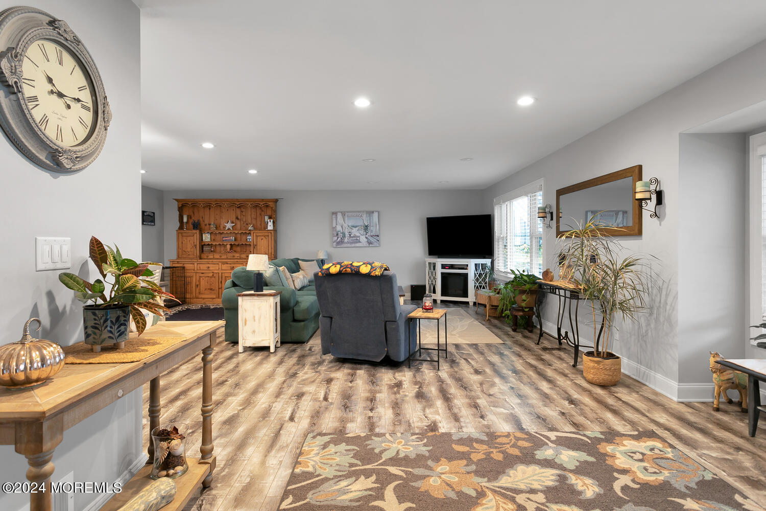 553 E Road Middletown, NJ 07718 - Photo 13 of 51 553 E Rd Middletown Township-large-012-0