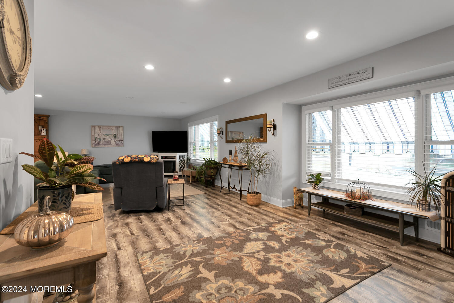 553 E Road Middletown, NJ 07718 - Photo 14 of 51 553 E Rd Middletown Township-large-013-0