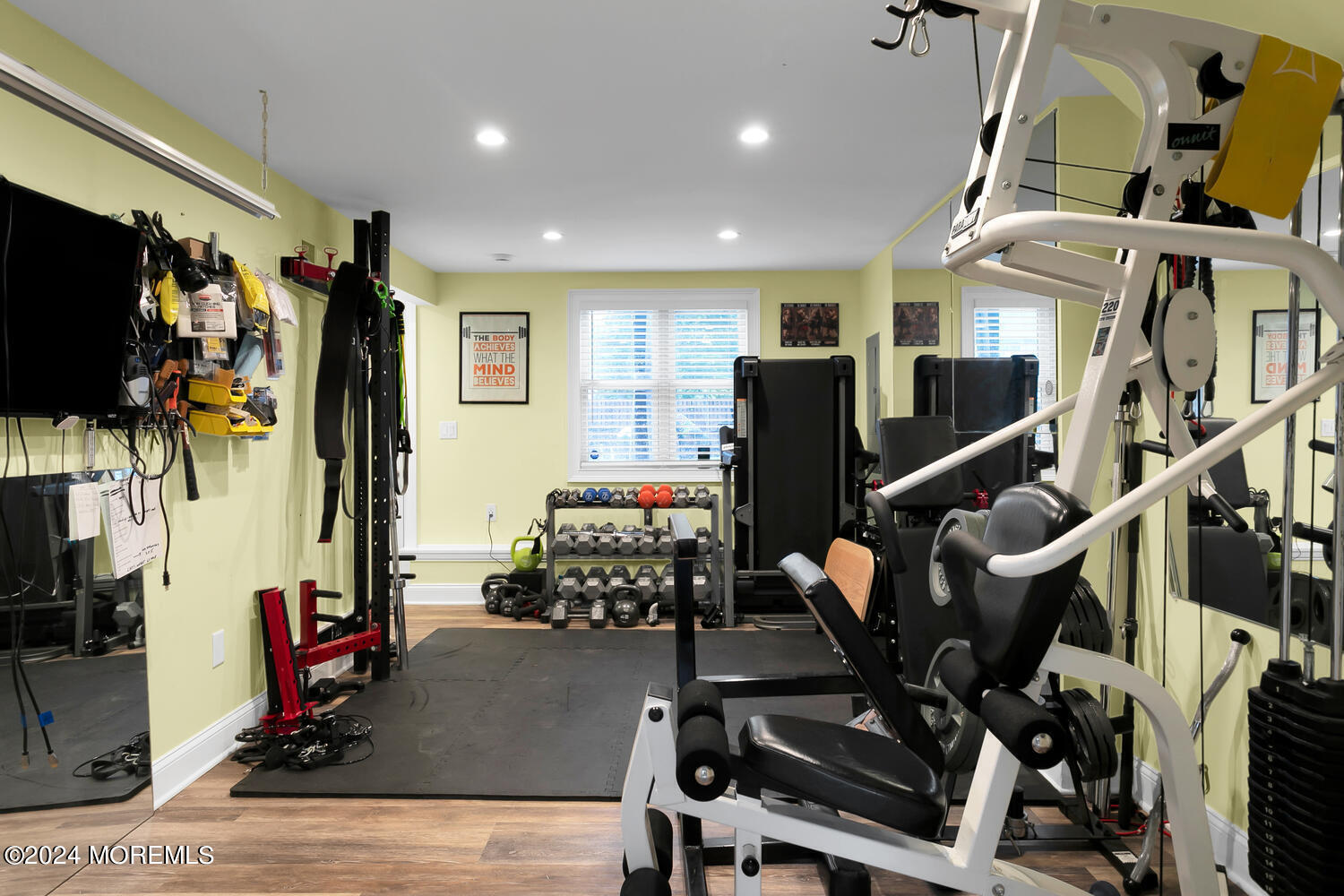 553 E Road Middletown, NJ 07718 - Photo 8 of 51 553 E Rd Middletown Township-large-006-0