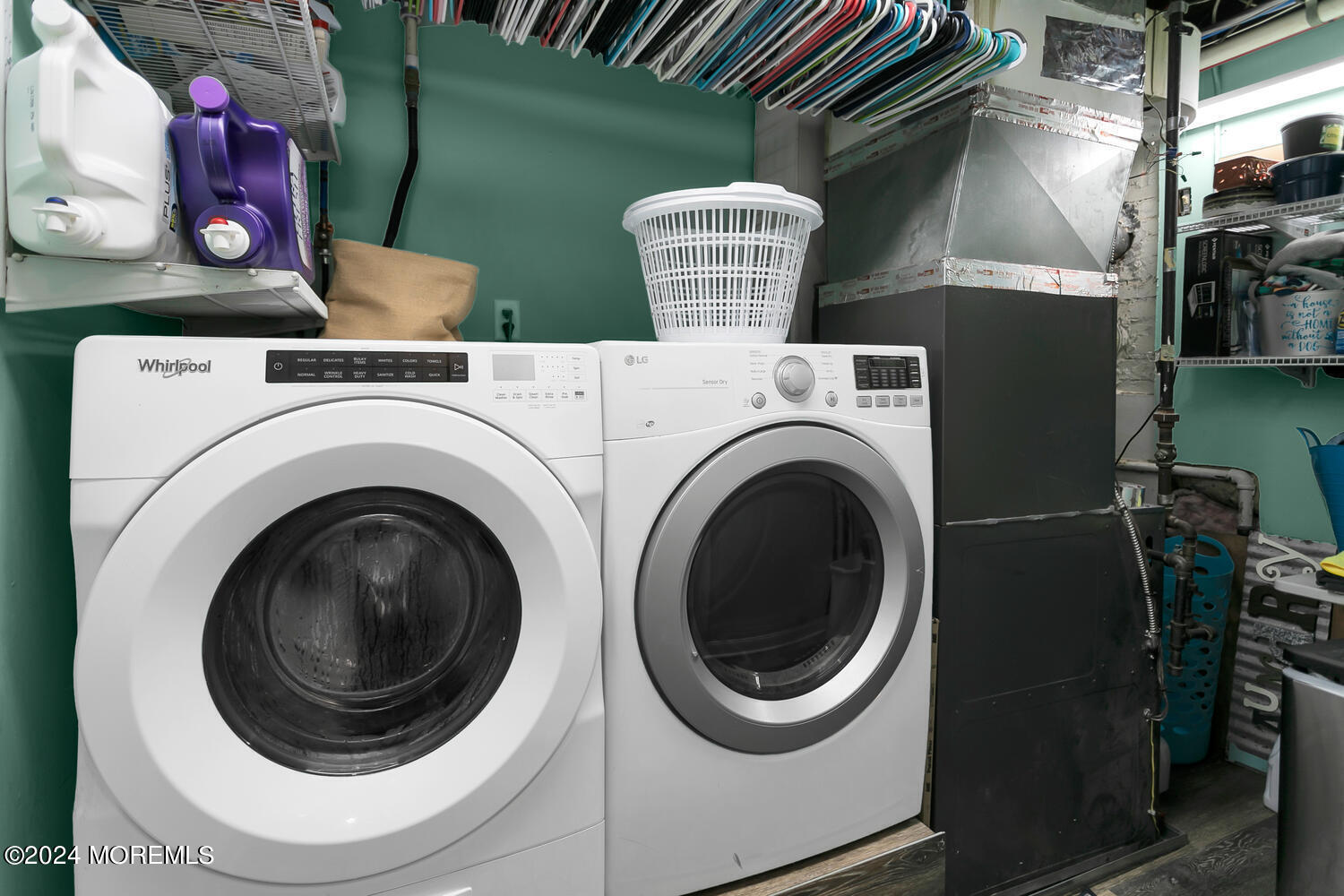 553 E Road Middletown, NJ 07718 - Photo 9 of 51 553 E Rd Middletown Township-large-008-0