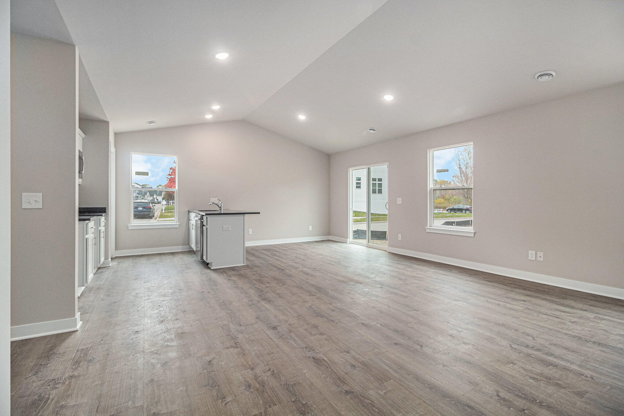 775 Reagan Lane Milan, MI 48160 - Photo 7 of 28 009_img_0275-3_895