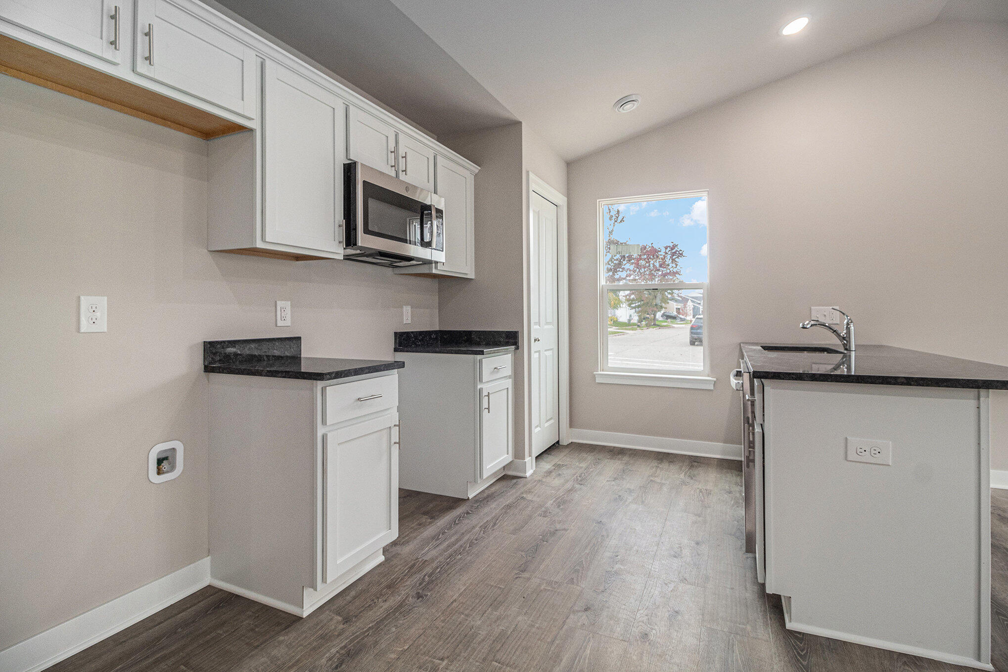 775 Reagan Lane Milan, MI 48160 - Photo 10 of 28 012_img_0265_287