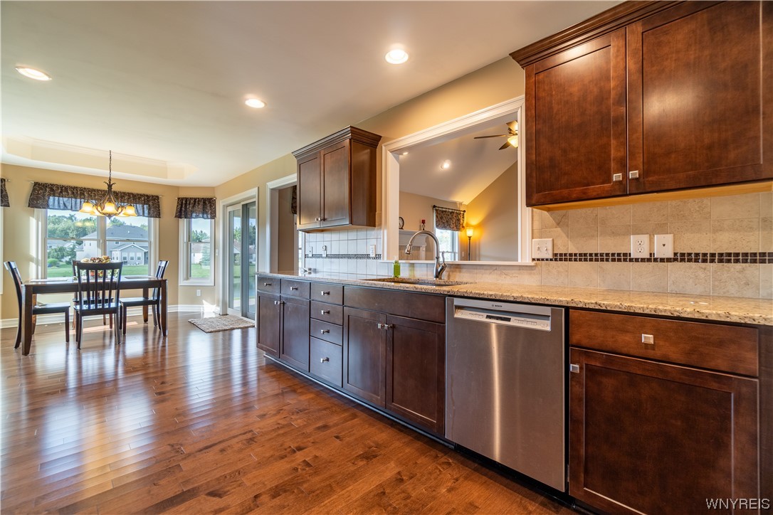 58 Chestnut Corner Lancaster, NY 14086 - Photo 13 of 41 Kitchen