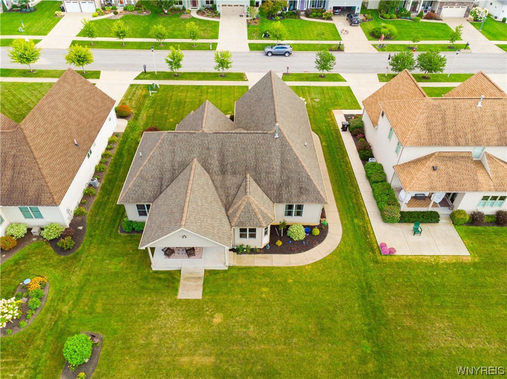 58 Chestnut Corner Lancaster, NY 14086 - Photo 36 of 41