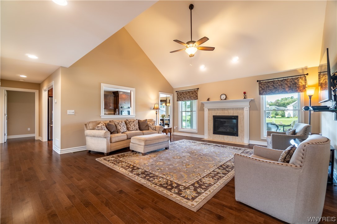 58 Chestnut Corner Lancaster, NY 14086 - Photo 8 of 41 Great Room