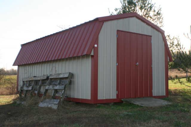 618 Sparrow Road Lafayette, TN 37083 - Photo 9 of 9 Very large storage building included with home