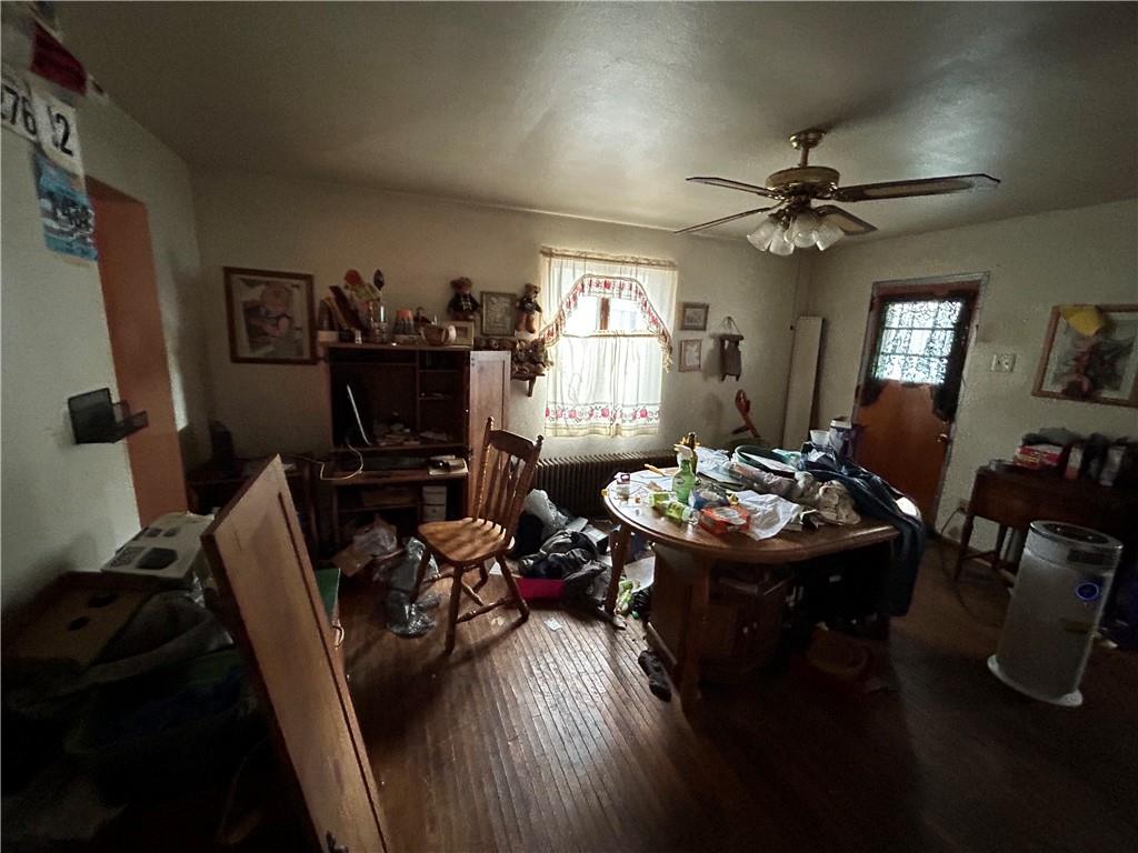 311 Magazine Street Carnegie, PA 15106 - Photo 7 of 16 a view of a workspace with furniture and a livingroom