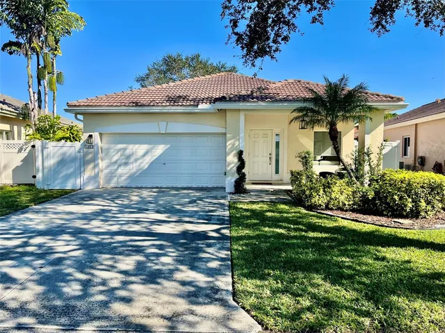 $700,000 | 1334 Southwest 44th Terrace, Deerfield Beach, FL 33442