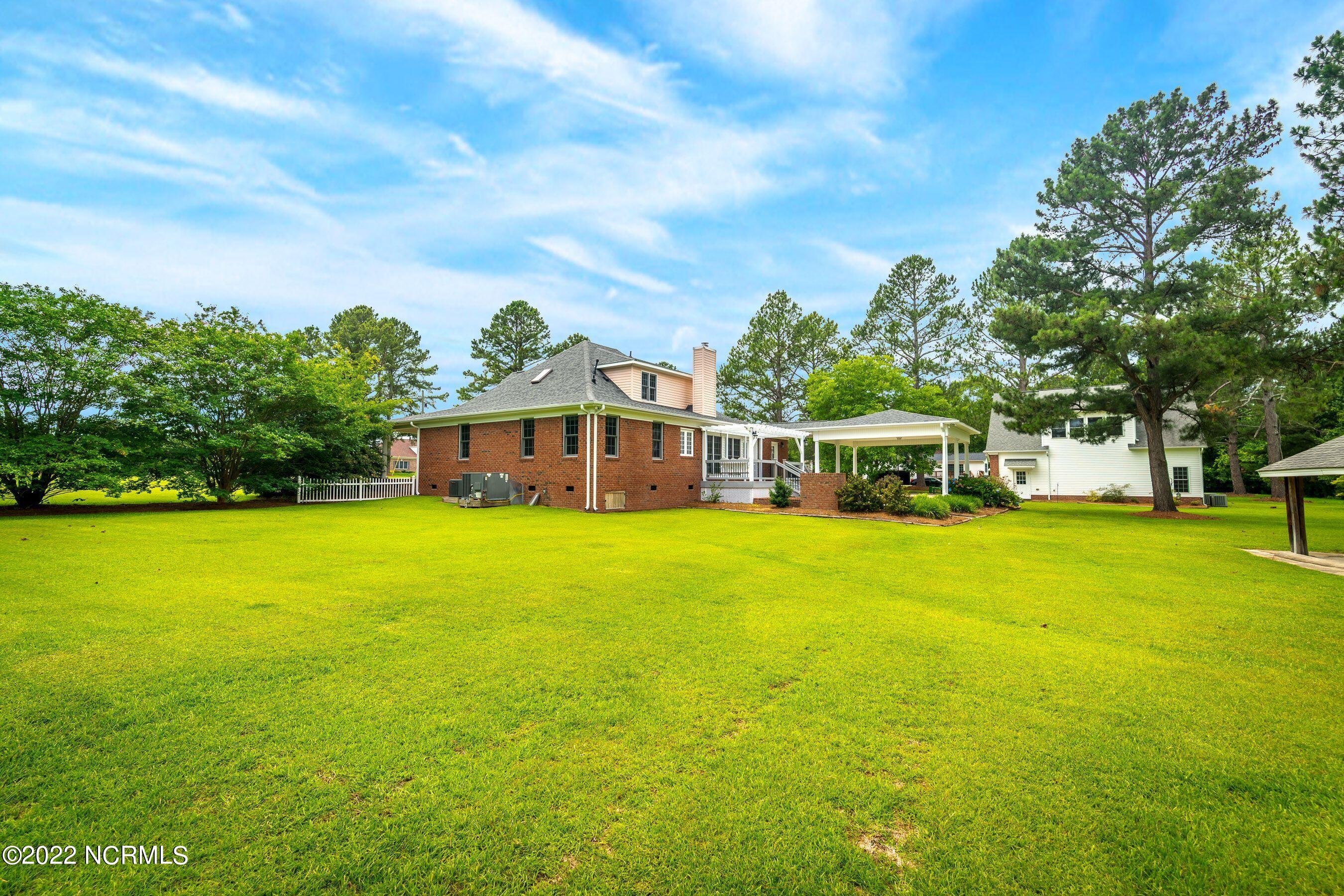 3885 Edwards Road Grimesland, NC 27837 - Photo 11 of 75 QyI1Nn7g