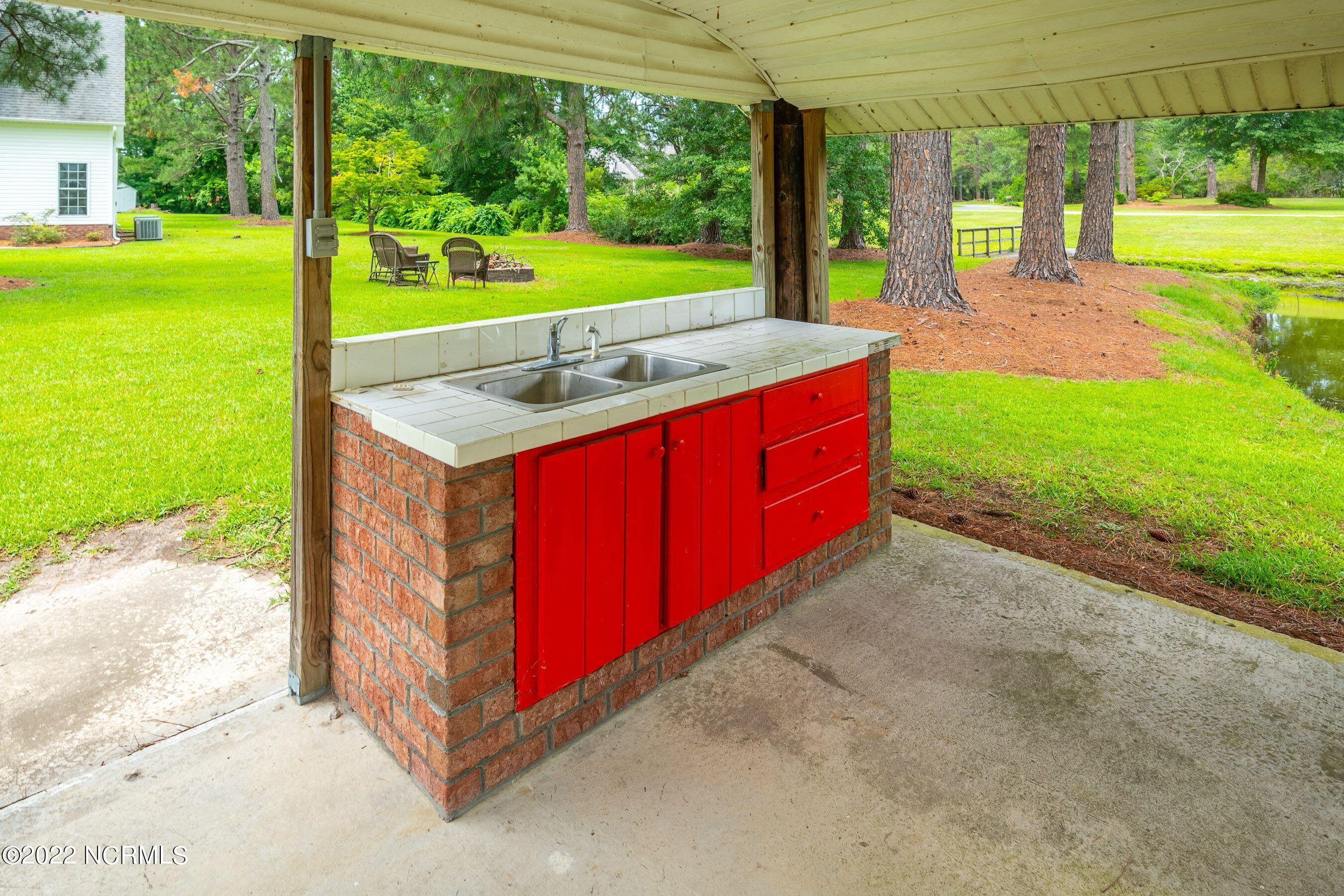3885 Edwards Road Grimesland, NC 27837 - Photo 13 of 75 fP1LD6wo
