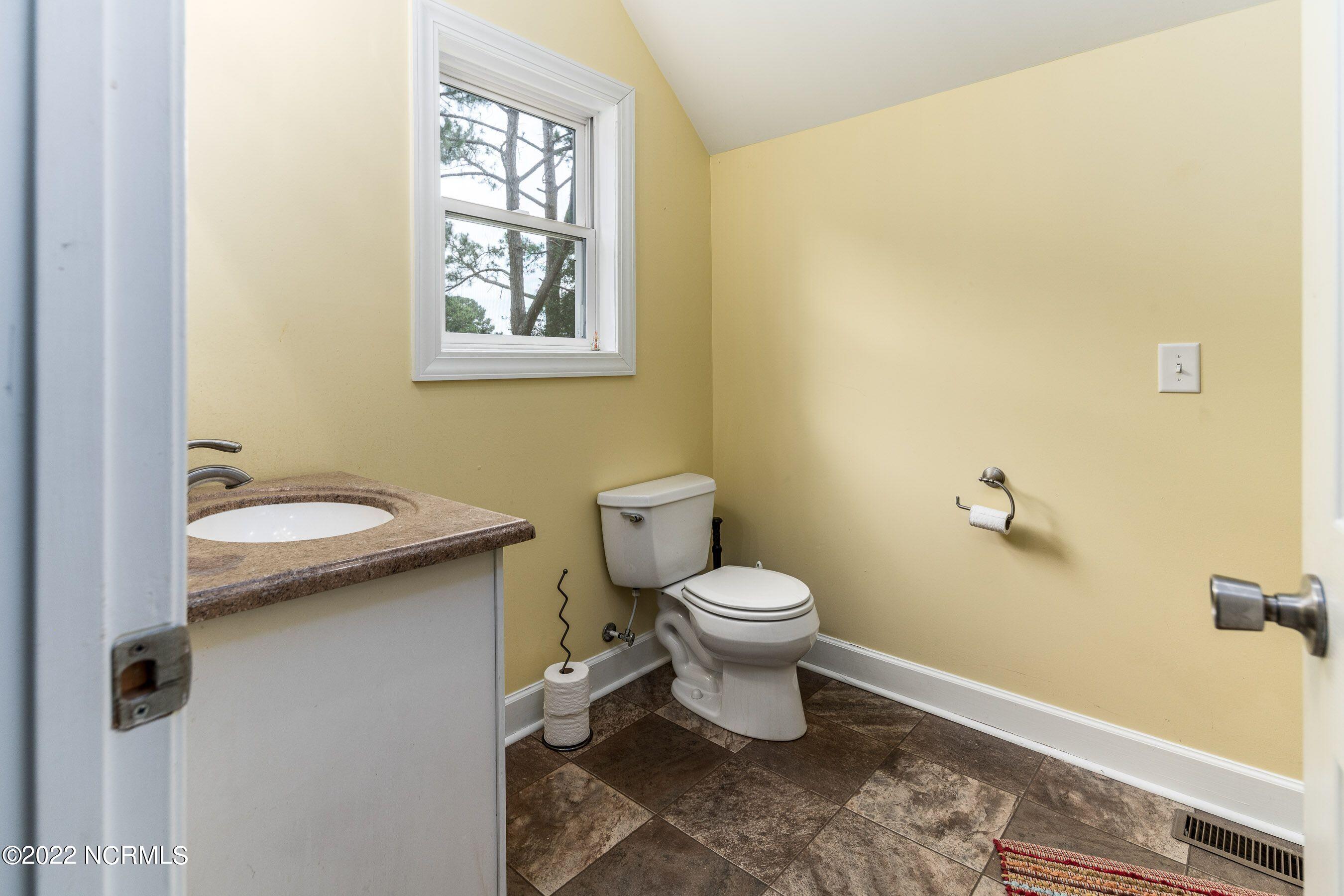 3885 Edwards Road Grimesland, NC 27837 - Photo 57 of 75 2dLGtUNA