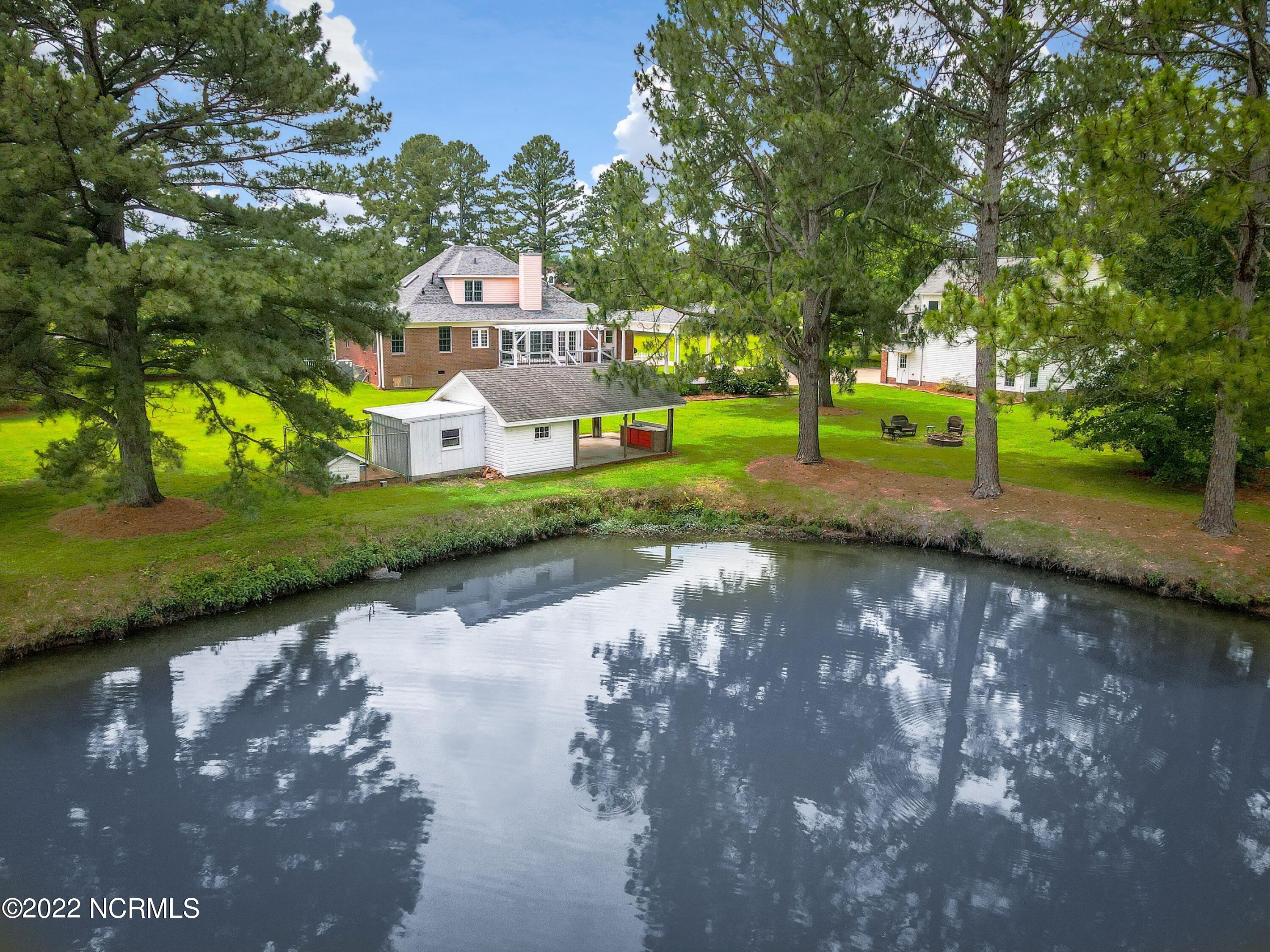 3885 Edwards Road Grimesland, NC 27837 - Photo 10 of 75 ZMYmaI0E