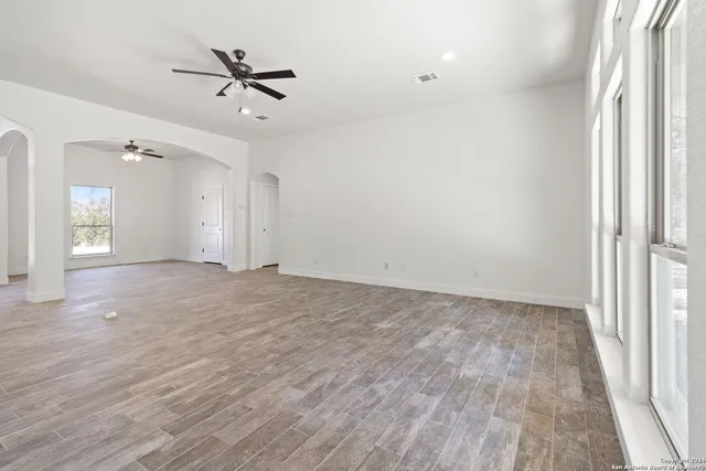 $458,000 | 140 Great Oaks Boulevard, La Vernia, TX 78121