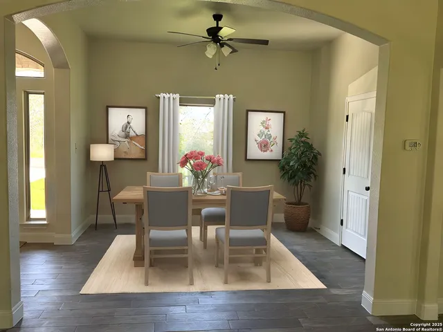 $484,700 | 140 Great Oaks Boulevard, La Vernia, TX 78121