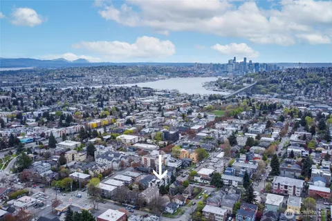 $769,500 | 612 North 45th Street, Unit C, Seattle, WA 98103