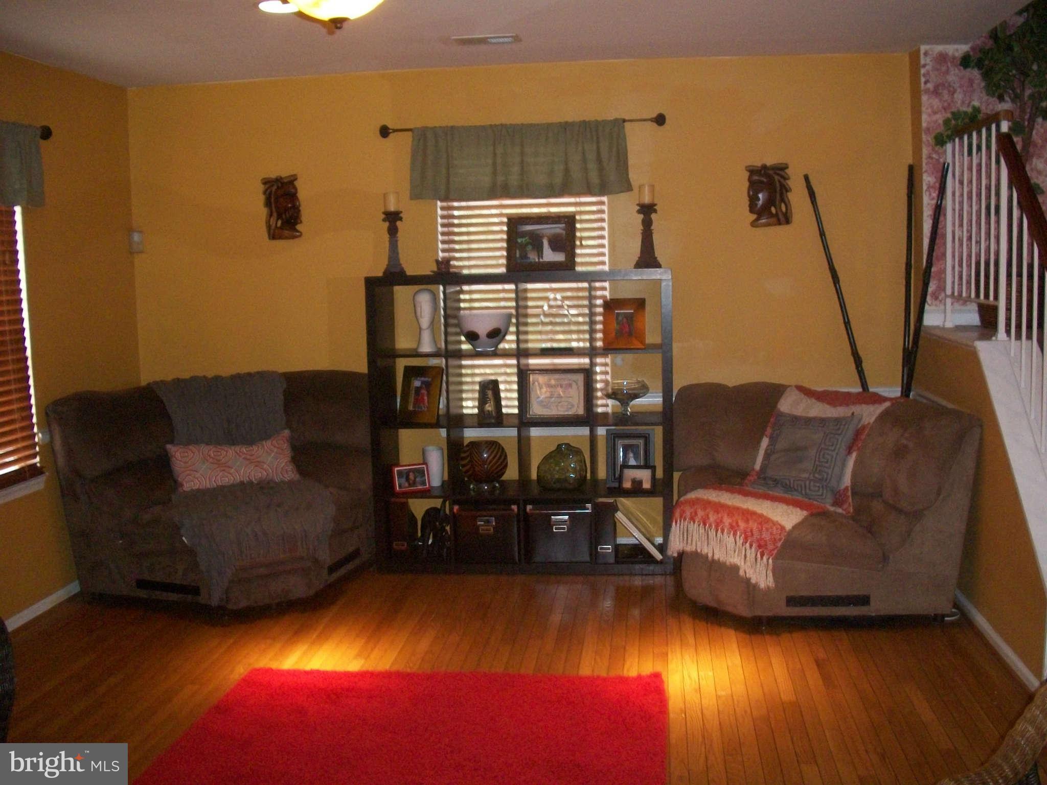 7031 Mayfair Road Laurel, MD 20707 - Photo 13 of 28 Living Room