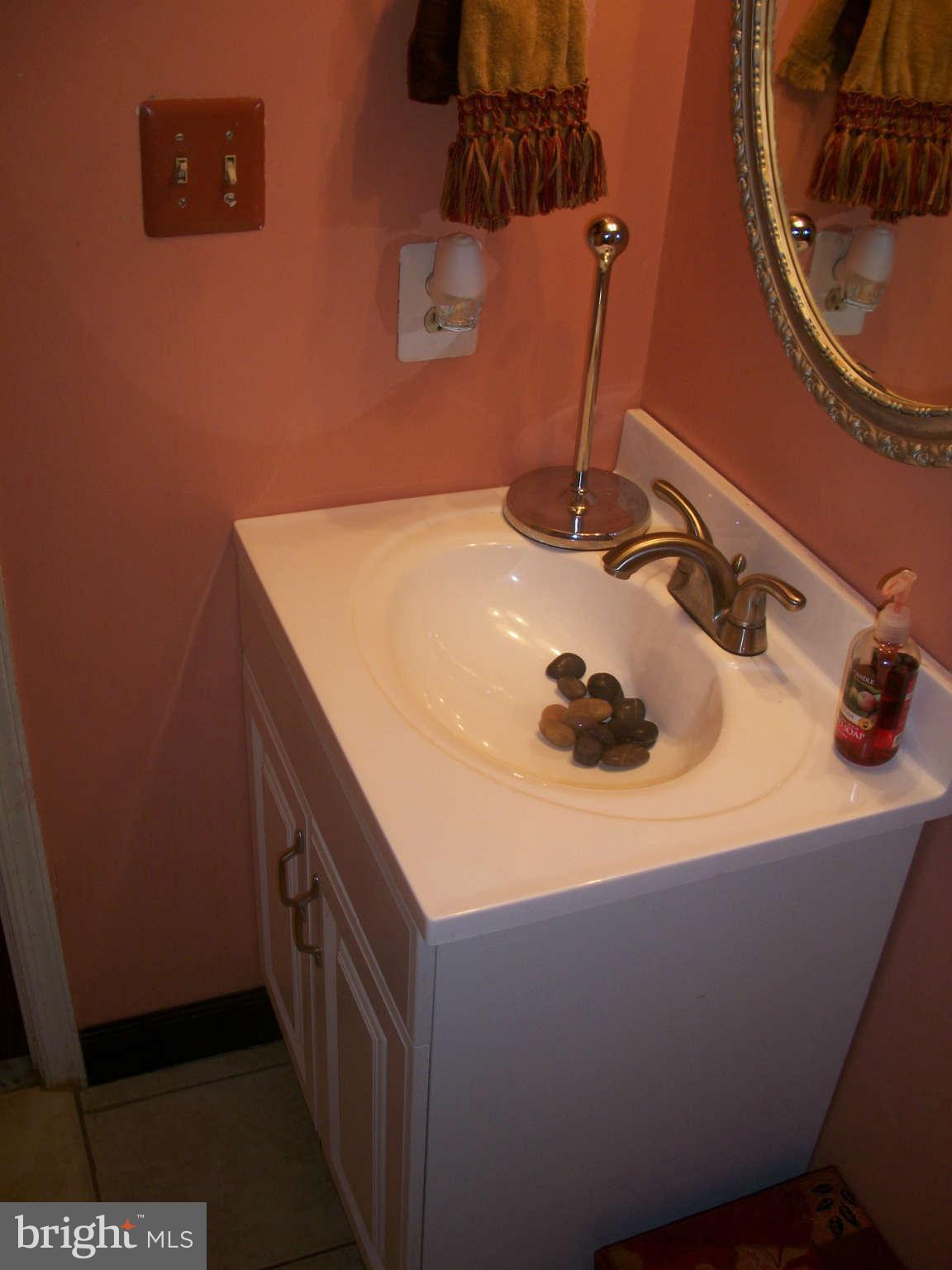 7031 Mayfair Road Laurel, MD 20707 - Photo 14 of 28 Second half bath