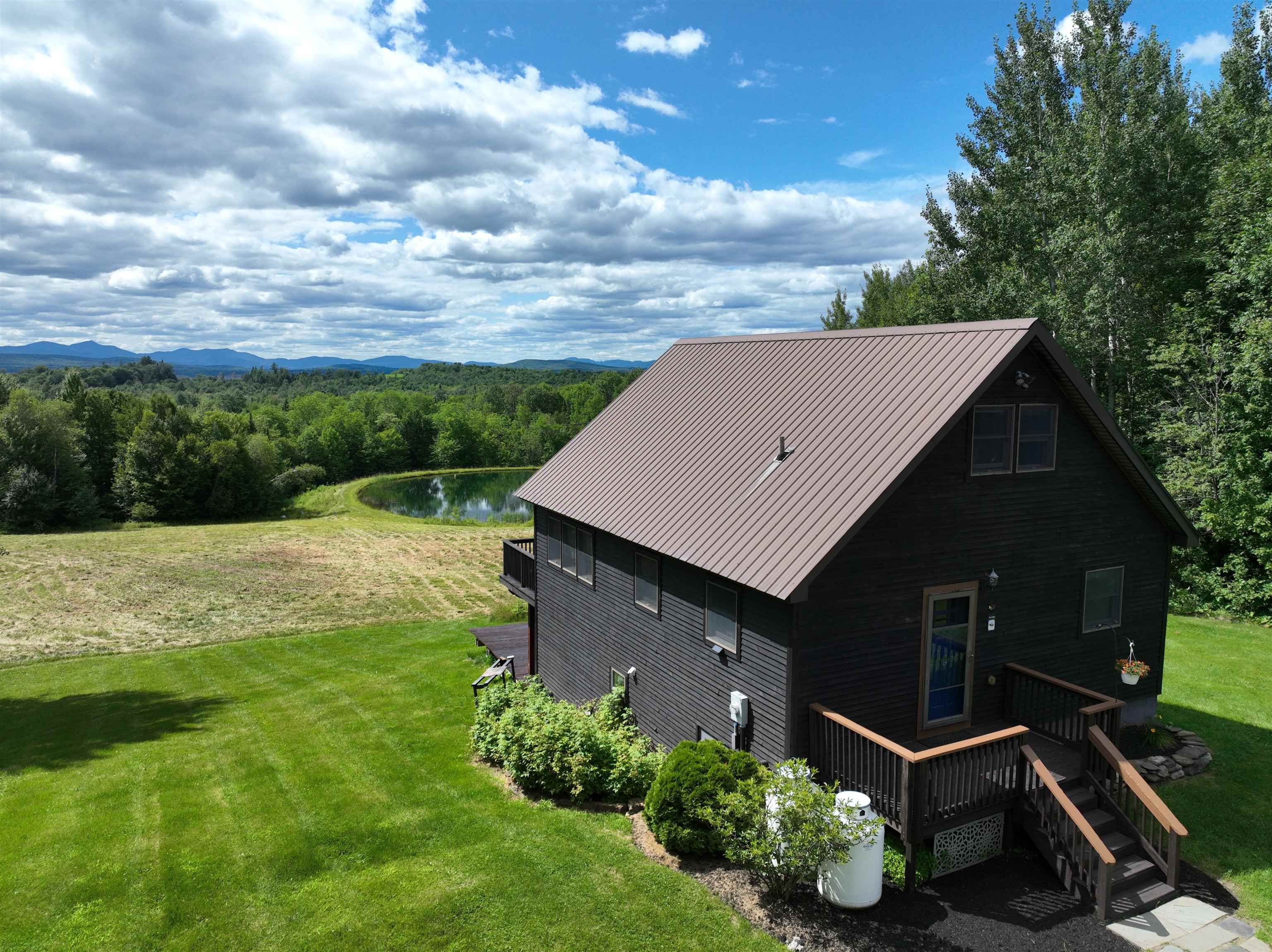 4088 Hinman Settler Road Derby, VT 05855 - Photo 3 of 50 Gallery Image 3
