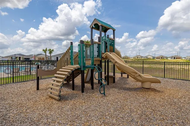 $2,180 | 1335 Normandy Drive, Haines City, FL 33844