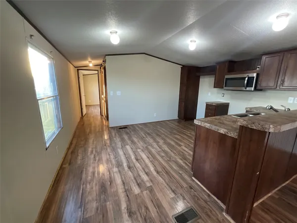 $1,250 | 133 Country Oaks Street, Brazoria, TX 77422