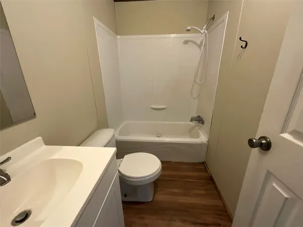 $1,250 | 133 Country Oaks Street, Brazoria, TX 77422