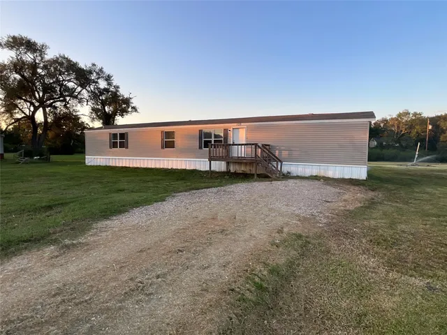 $1,250 | 133 Country Oaks Street, Brazoria, TX 77422