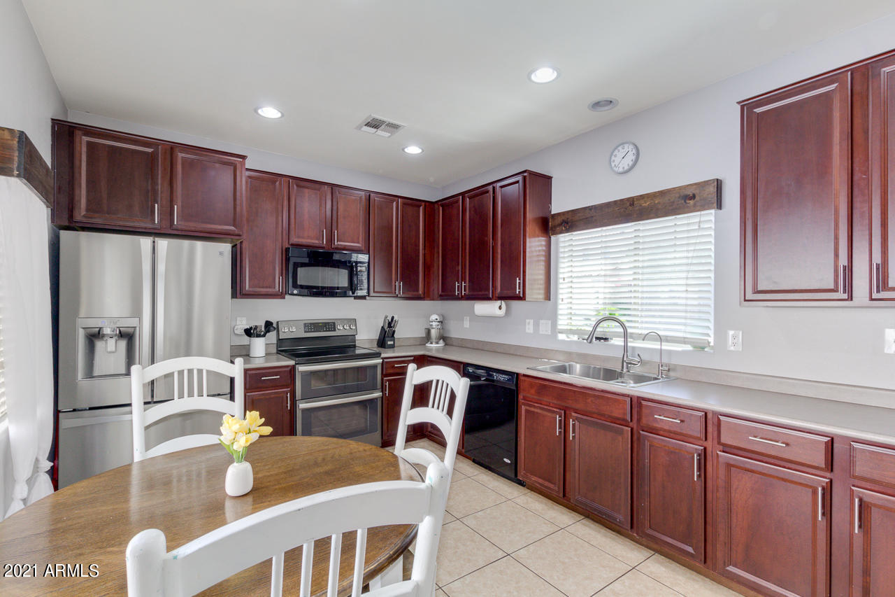 4742 East Redfield Road Gilbert, AZ 85234 - Photo 11 of 26 12-Redfield