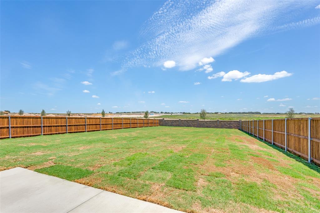 341 Fallbrook Drive Aledo, TX 76008 - Photo 27 of 40 View of fenced backyard