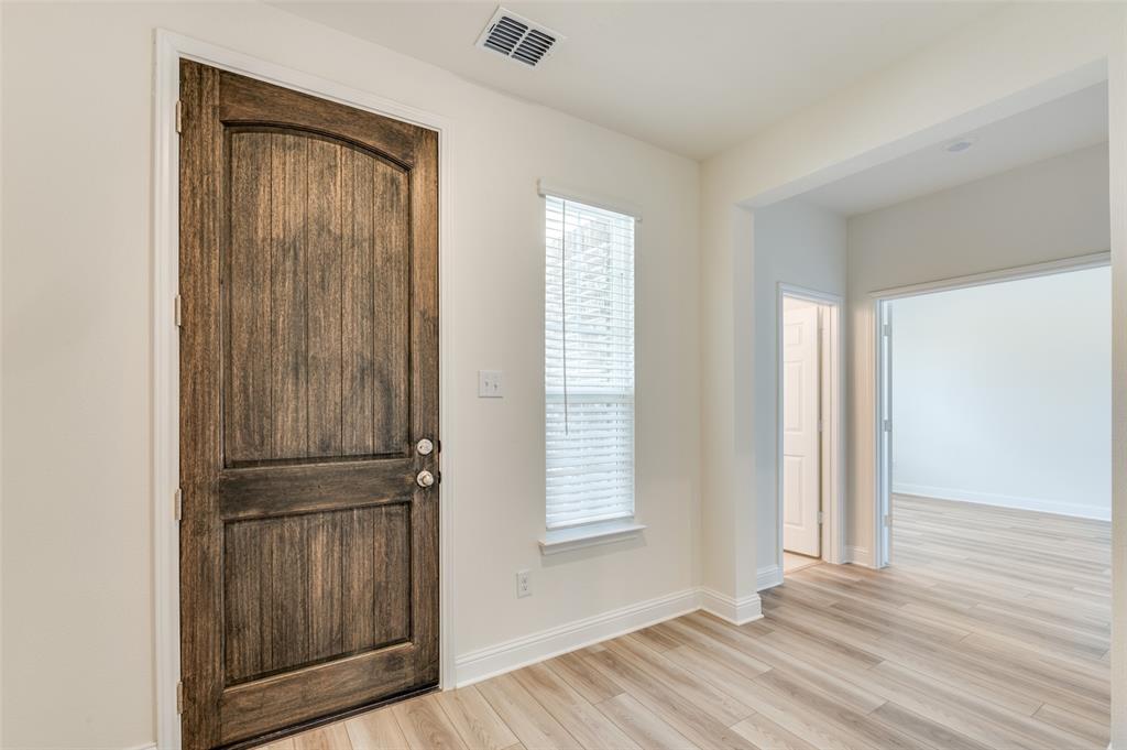 341 Fallbrook Drive Aledo, TX 76008 - Photo 3 of 40 Foyer with light wood-type flooring and baseboards