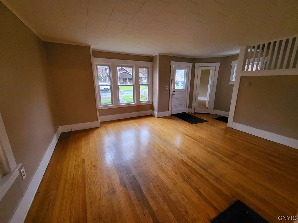 109 Smith Road Syracuse, NY 13207 - Photo 9 of 33