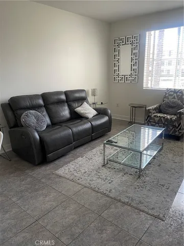 $2,690 | 1138 Scholarship, Irvine, CA 92612