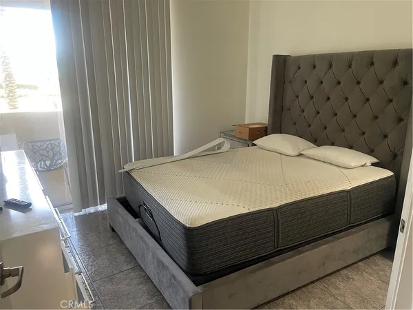 $2,500 | 1138 Scholarship, Irvine, CA 92612