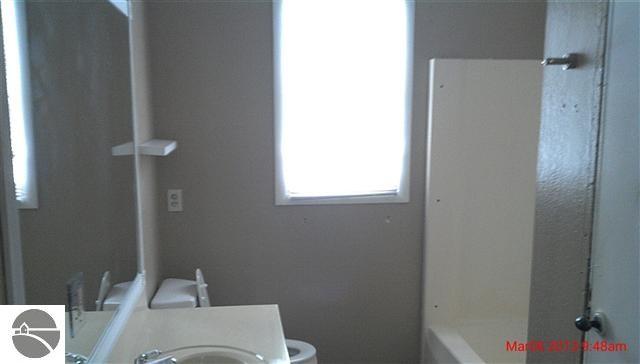 8485 East Baseline Road Mount Pleasant, MI 48858 - Photo 12 of 18 1743023-11.JPG