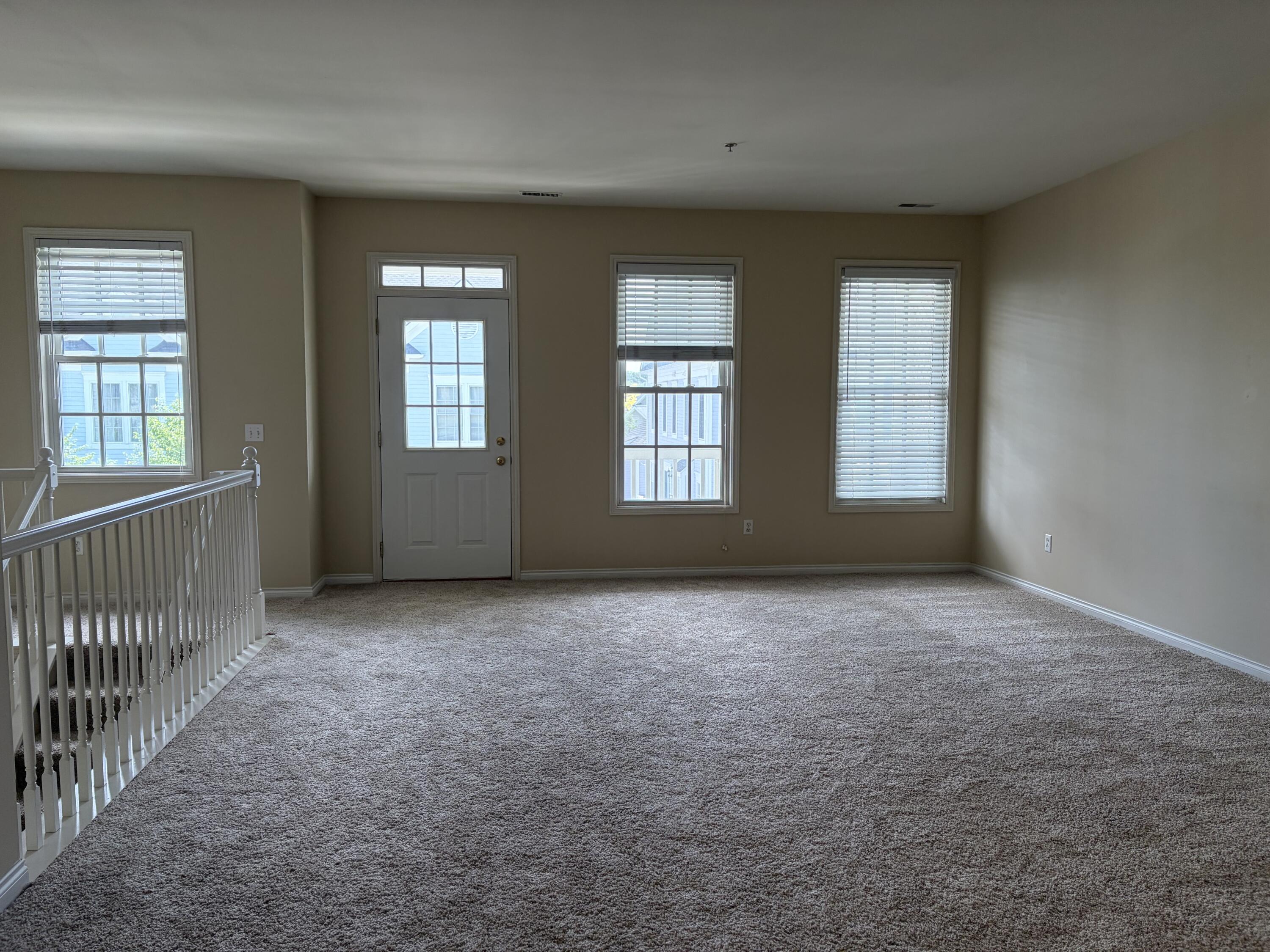 534 Constitution Street, Unit 42 Canton, MI 48188 - Photo 5 of 25 IMG_5377