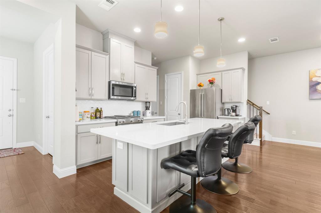 8137 Snapdragon Way Dallas, TX 75252 - Photo 4 of 25