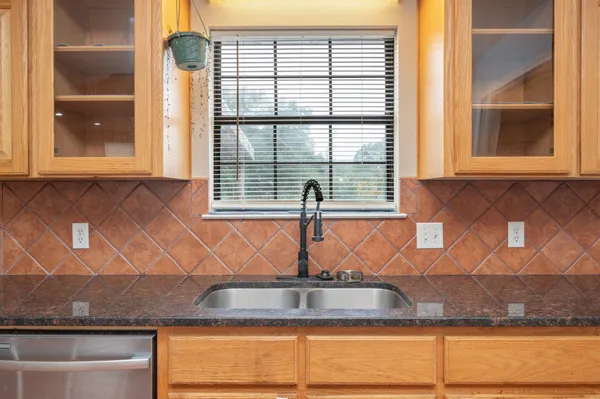 $1,900 | 5369 Pecos Pass, Gulf Breeze, FL 32563