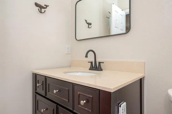 $1,900 | 5369 Pecos Pass, Gulf Breeze, FL 32563