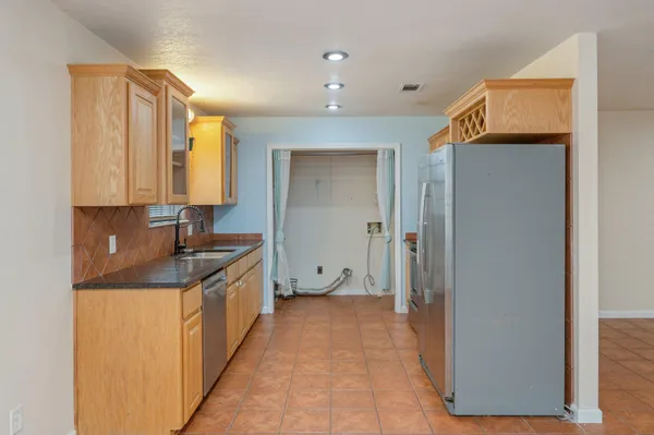 $1,900 | 5369 Pecos Pass, Gulf Breeze, FL 32563