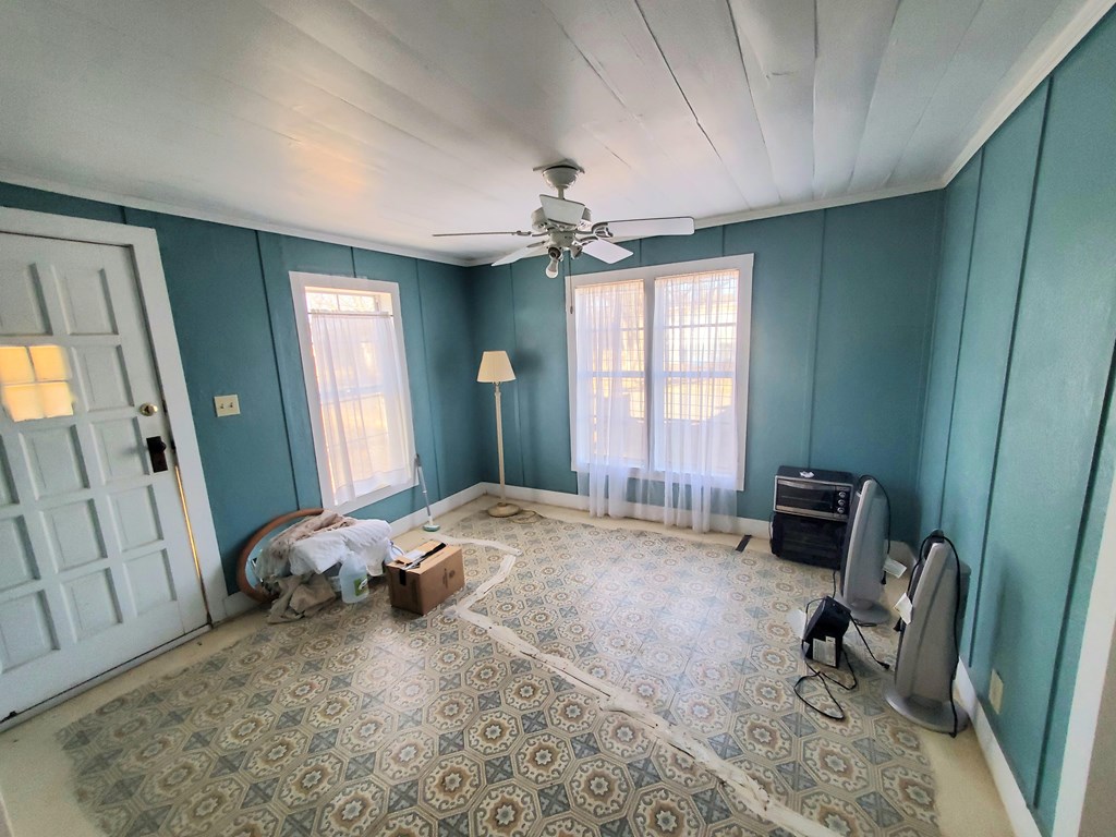 631 Millard Street Mason, TX 76856 - Photo 10 of 16 a bedroom with a bed and a window