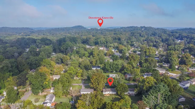 $305,000 | 310 Canterbury Drive, Knoxville, TN 37920